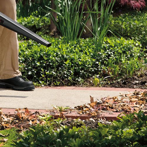 Soplador-Aspiradora motor de 27cc, 1.50 HP de potencia y una velocidad de aire de 240 km/h